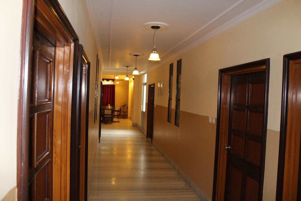 Chit Chat Guest House Джайпур Екстериор снимка