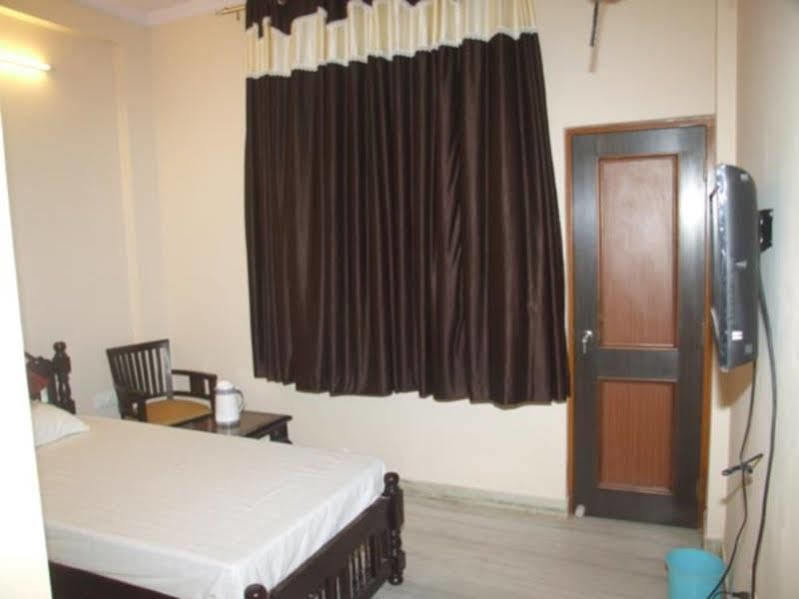 Chit Chat Guest House Джайпур Екстериор снимка